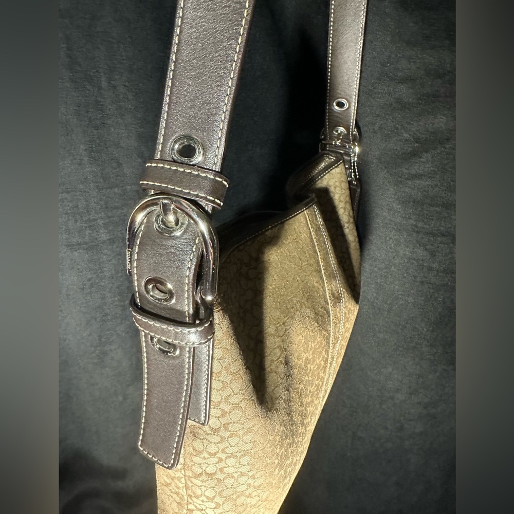 Coach Purse Small print Tote, Bag, crossbody Suede Leather - Picture 9 of 13